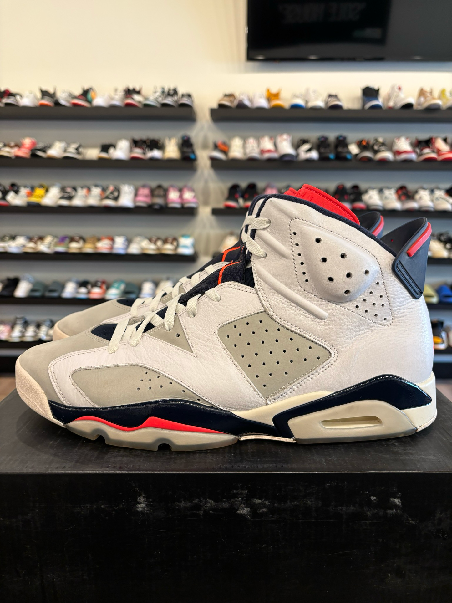 Jordan 6 Tinker Size 13 Pre-Owned