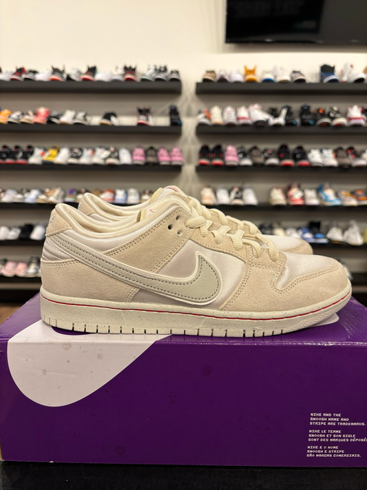 Nike SB Dunk Low City Of Love Light Bone Size 8 Pre-Owned
