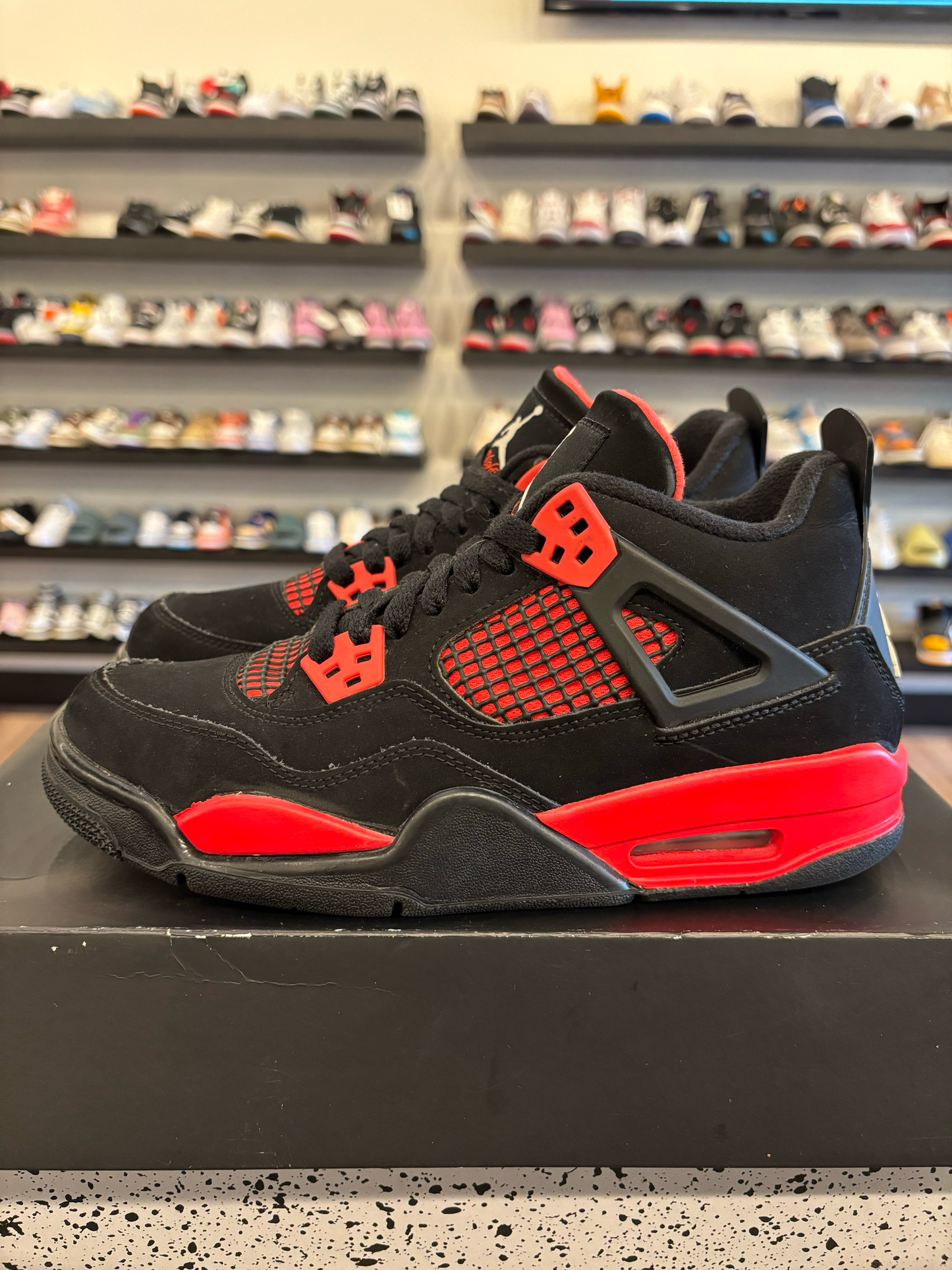 Jordan 4 Red Thunder Size 5.5Y (7W) Pre-Owned