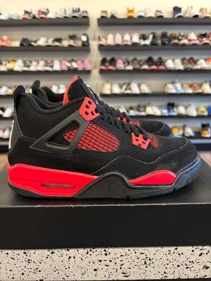 Jordan 4 Red Thunder Size 5.5Y (7W) Pre-Owned