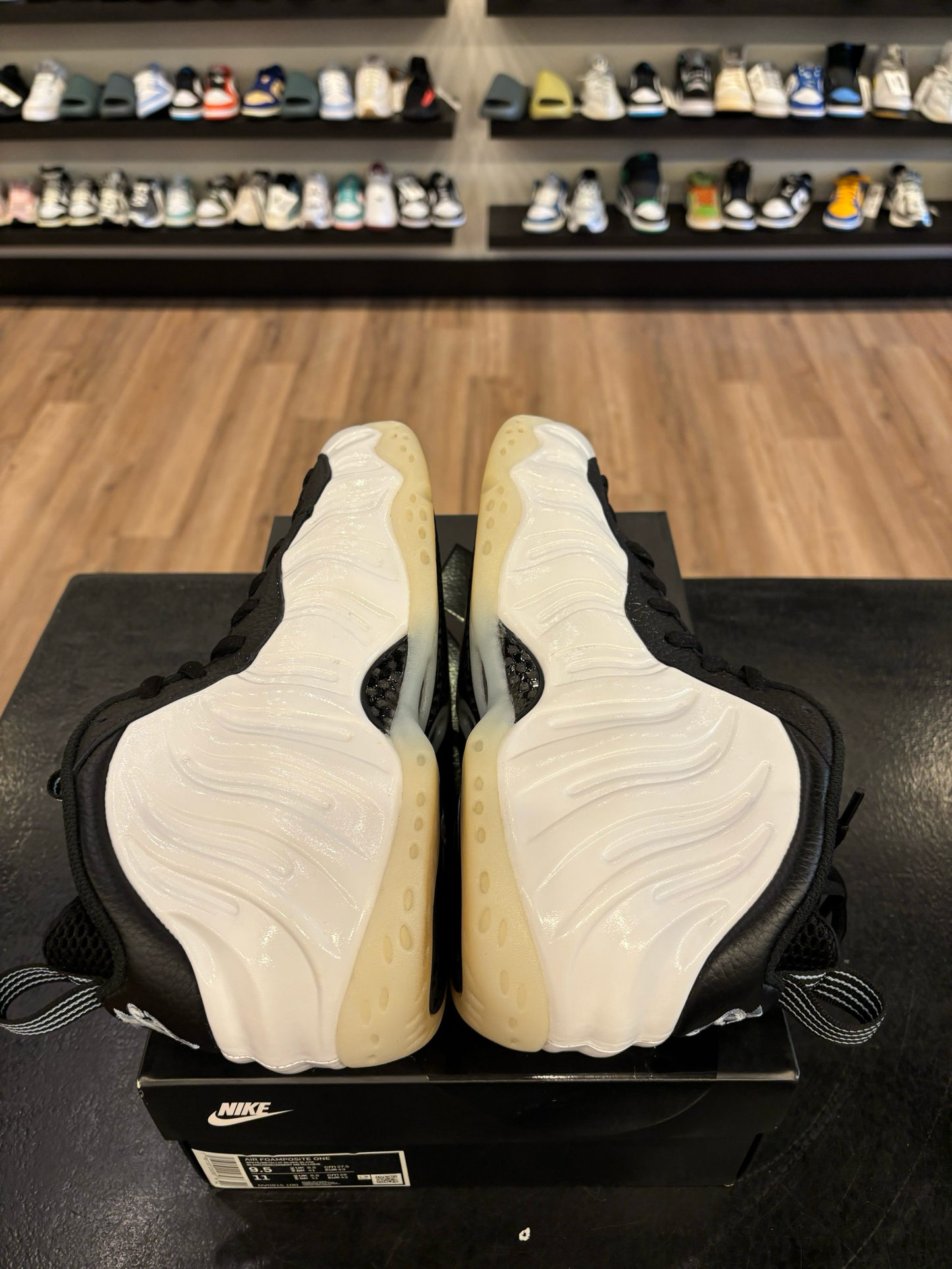 Nike Foamposite Penny PE Size 9.5 Pre-Owned