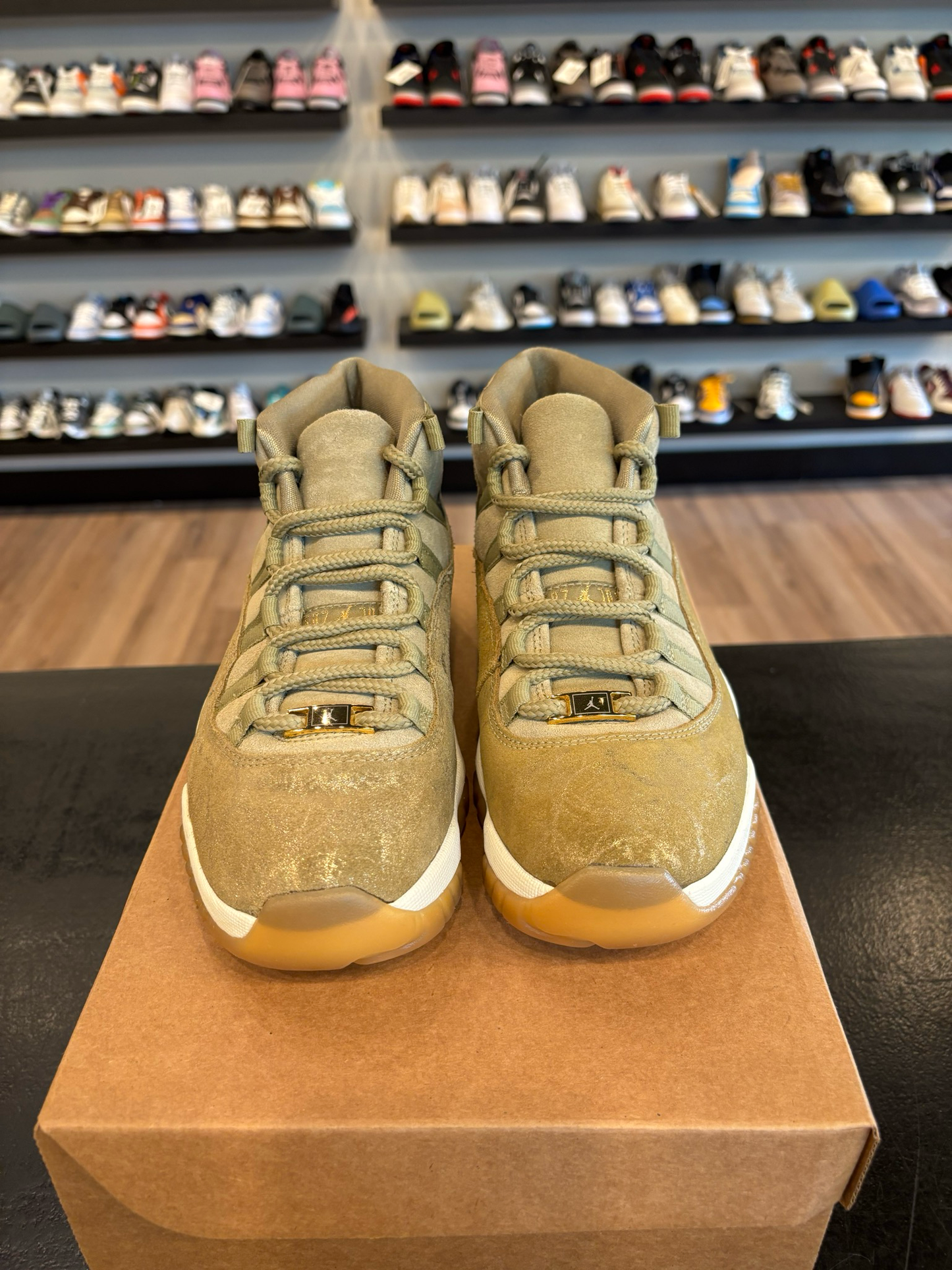 Jordan 11 Neutral Olive Size 6Y (7.5W) Pre-Owned (No Box) (A)