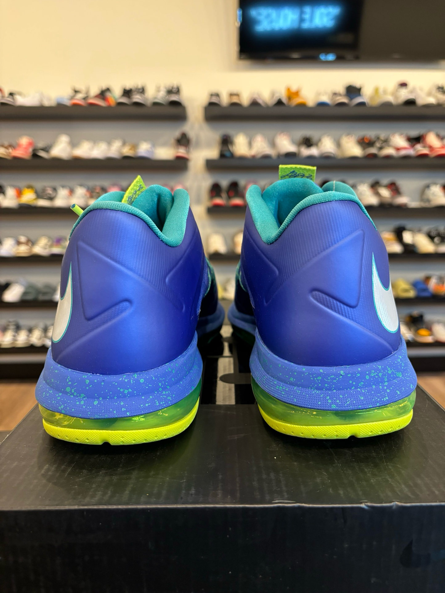 Nike Air Max LeBron 10 Low Sprite Size 10.5 Brand New