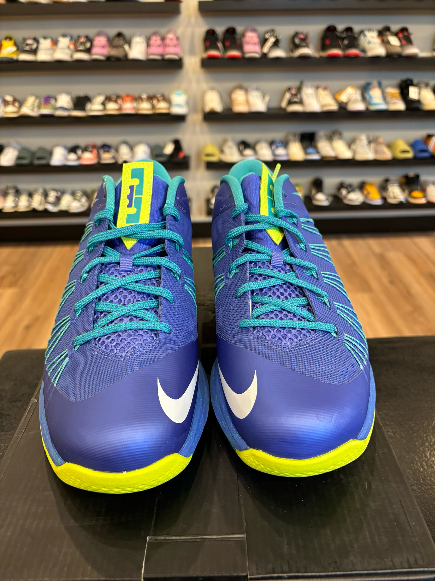 Nike Air Max LeBron 10 Low Sprite Size 10.5 Brand New
