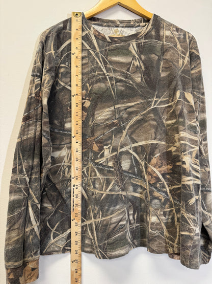 Game Winner Camo Long Sleeve Size Large Vintage
