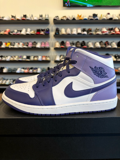 Jordan 1 Mid Blueberry Size 10.5 Pre-Owned