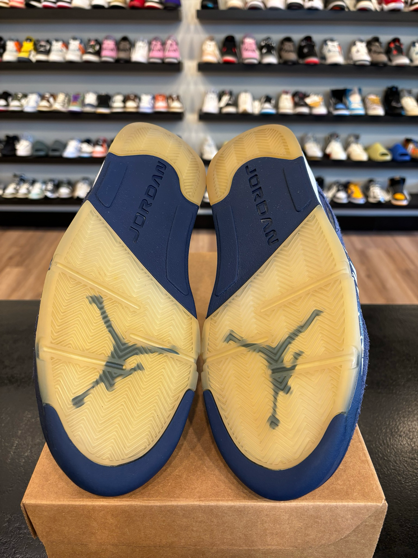 Jordan 5 Georgetown Size 9 Pre-Owned (No Box)
