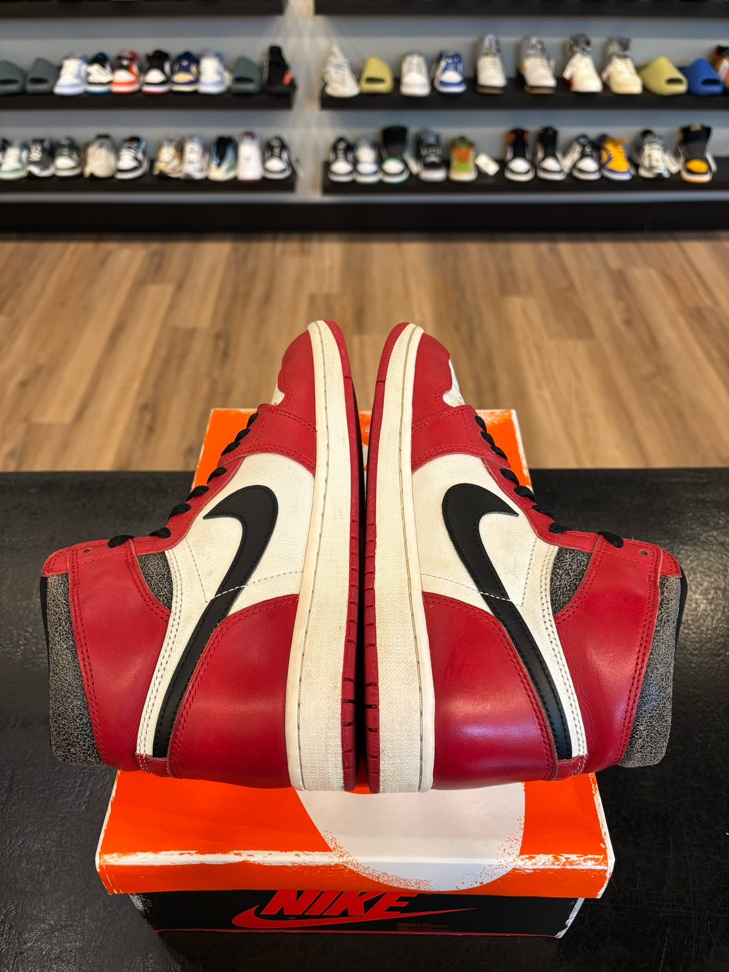 Jordan 1 Lost and Found Size 8 Pre-Owned