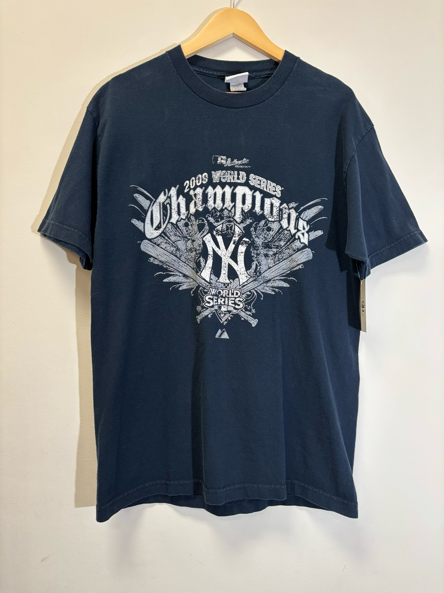 Yankees 2009 World Series Champs Tee Blue Size Large Vintage