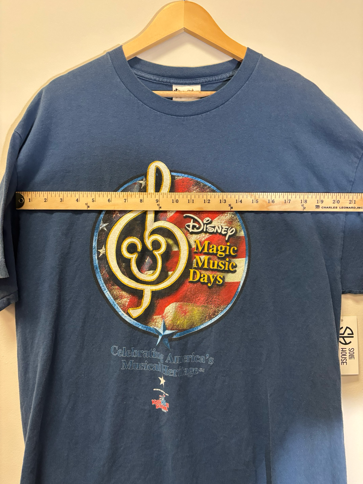 Disney Magic Music Days Tee Blue Size XL Vintage