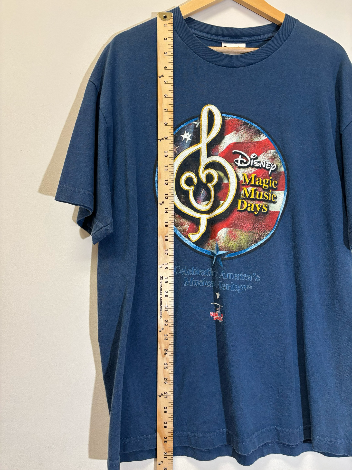 Disney Magic Music Days Tee Blue Size XL Vintage