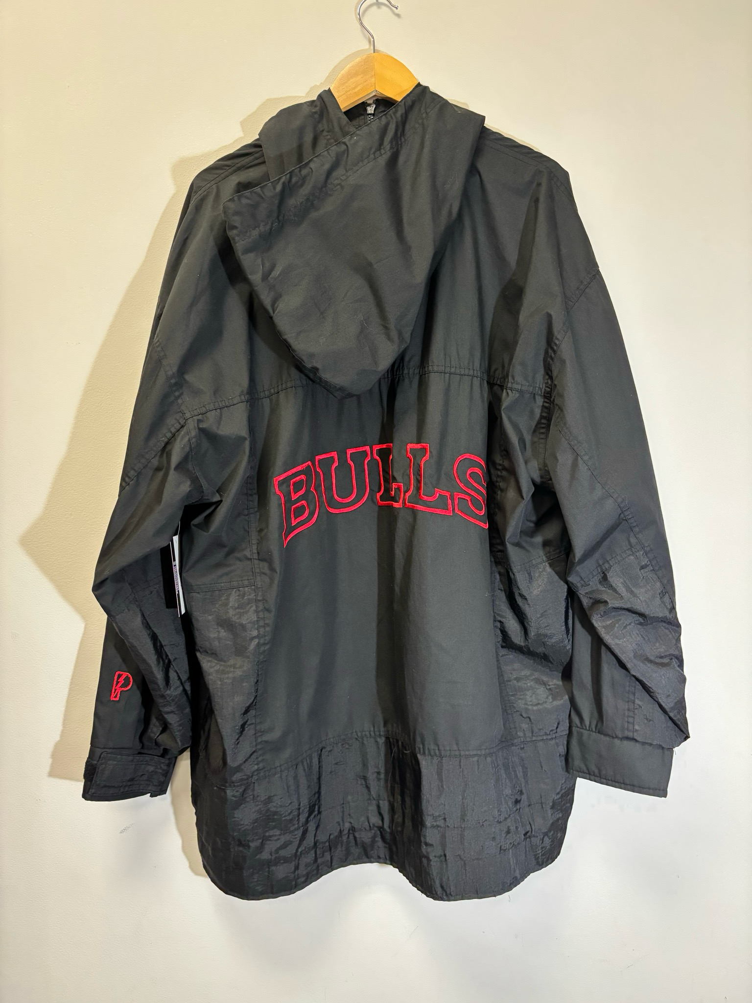 Bulls Pro Player Black Jacket Size XL Vintage