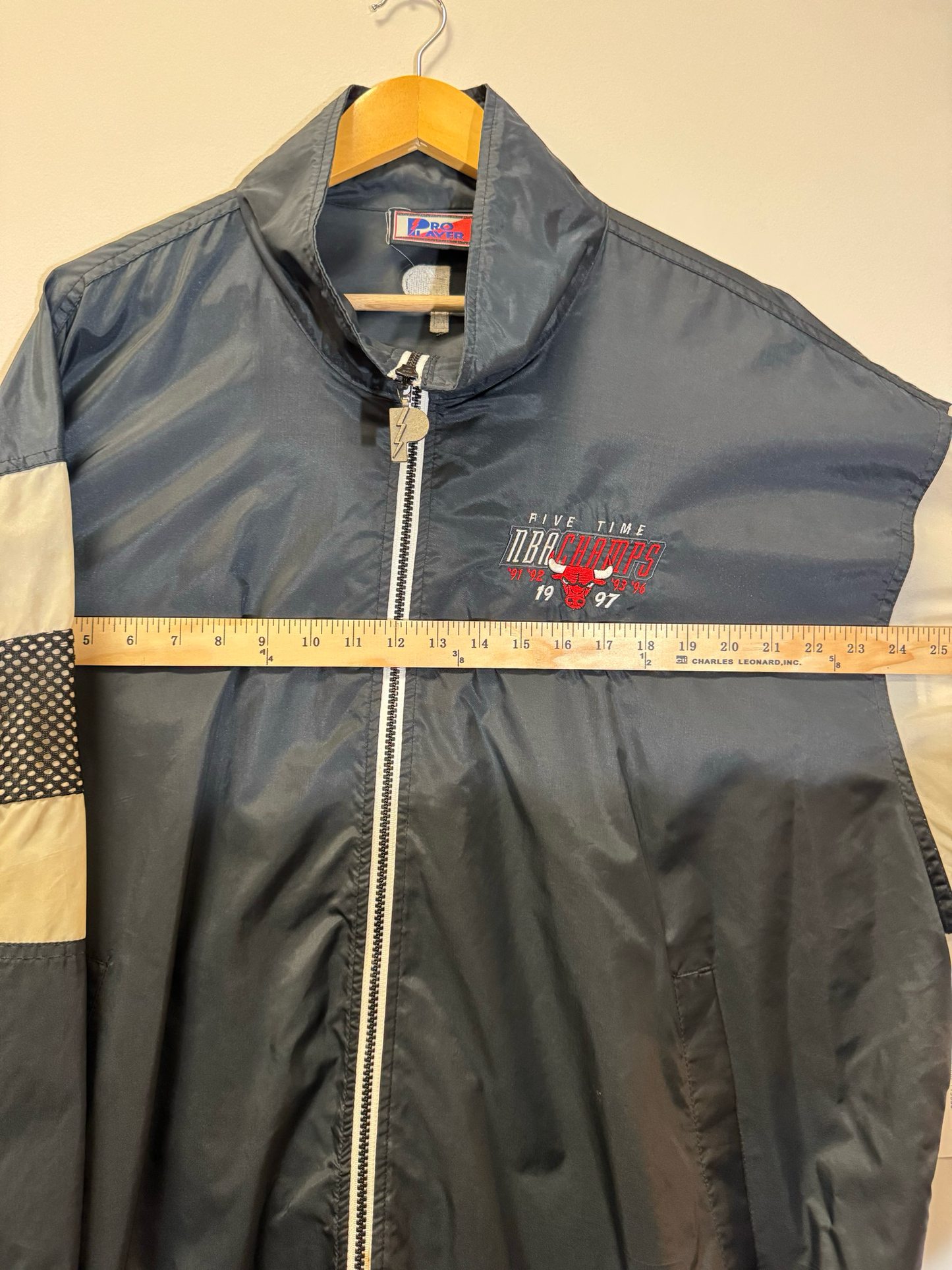 Chicago Bears Delta Pro Weight Tee Blue Size XL Vintage