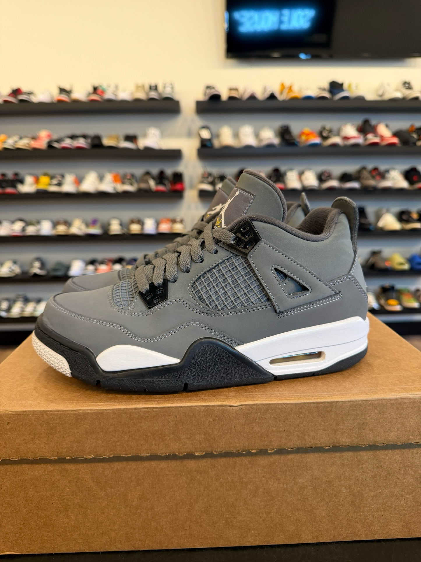Jordan 4 Cool Grey Size 7Y (8.5W) Pre-Owned (No Box)