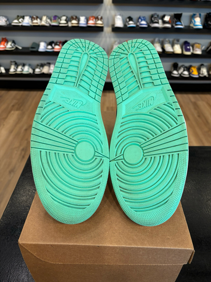 Jordan 1 Green Glow Size 12 Pre-Owned (No Box)