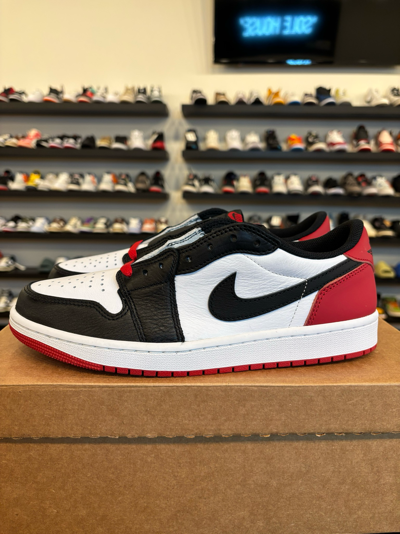 Jordan 1 Low Black Toe Size 9 Brand New (No Box)