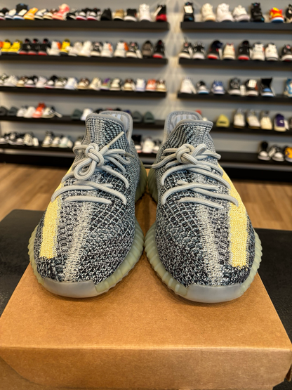 Yeezy 350 V2 Ash Blue Size 8 Pre-Owned (No Box)
