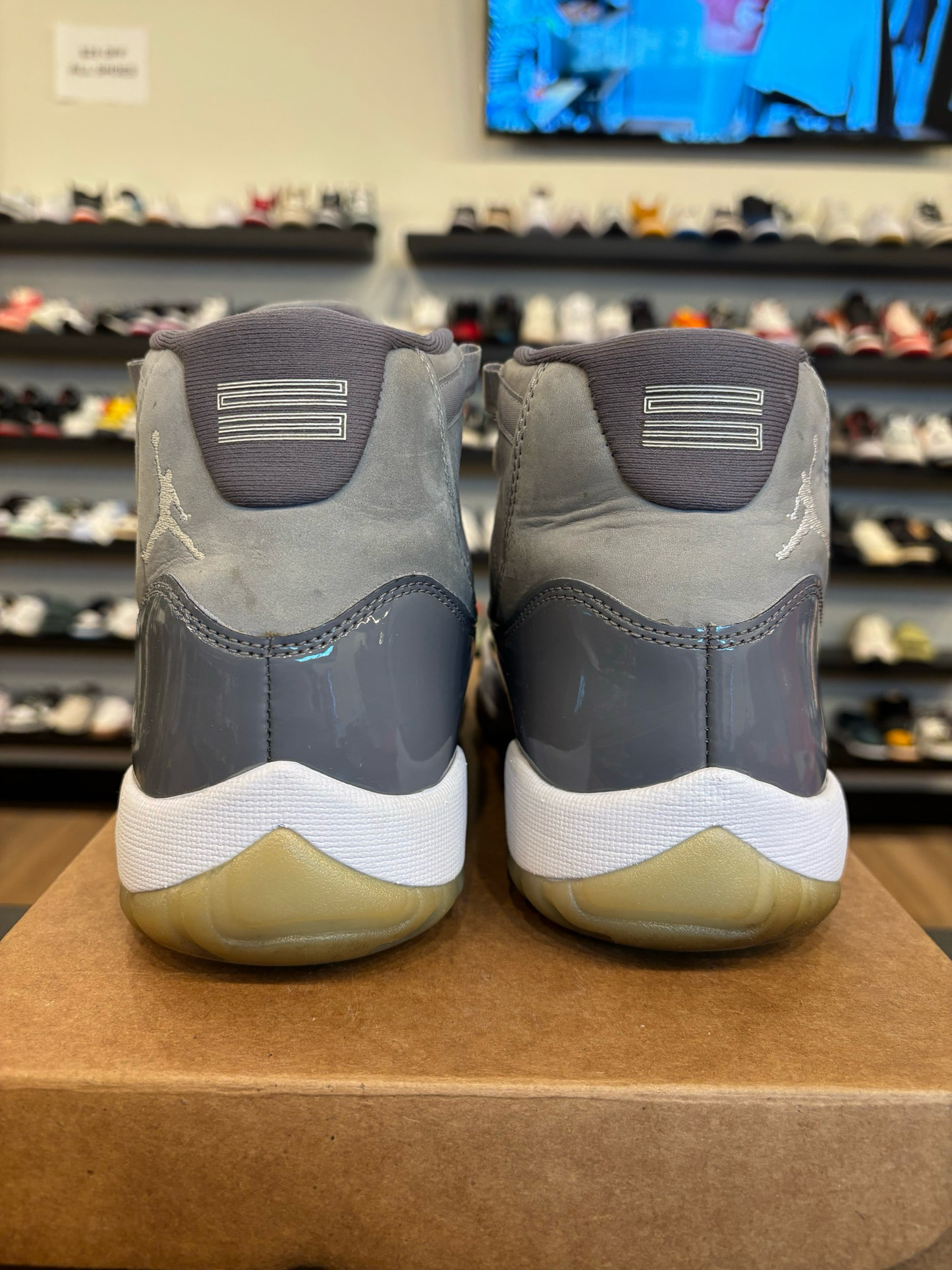 Jordan 11 Cool Grey Size 8 Pre-Owned (No Box)