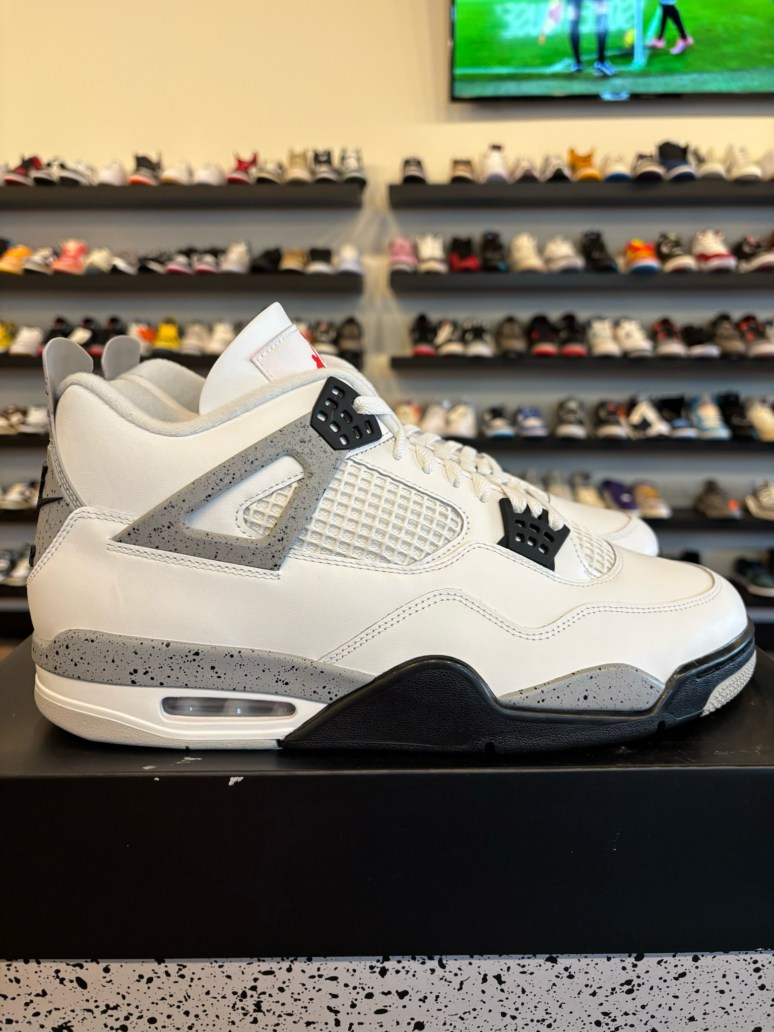 Jordan 4 White Cement 2025 Size 13 Brand New (A)