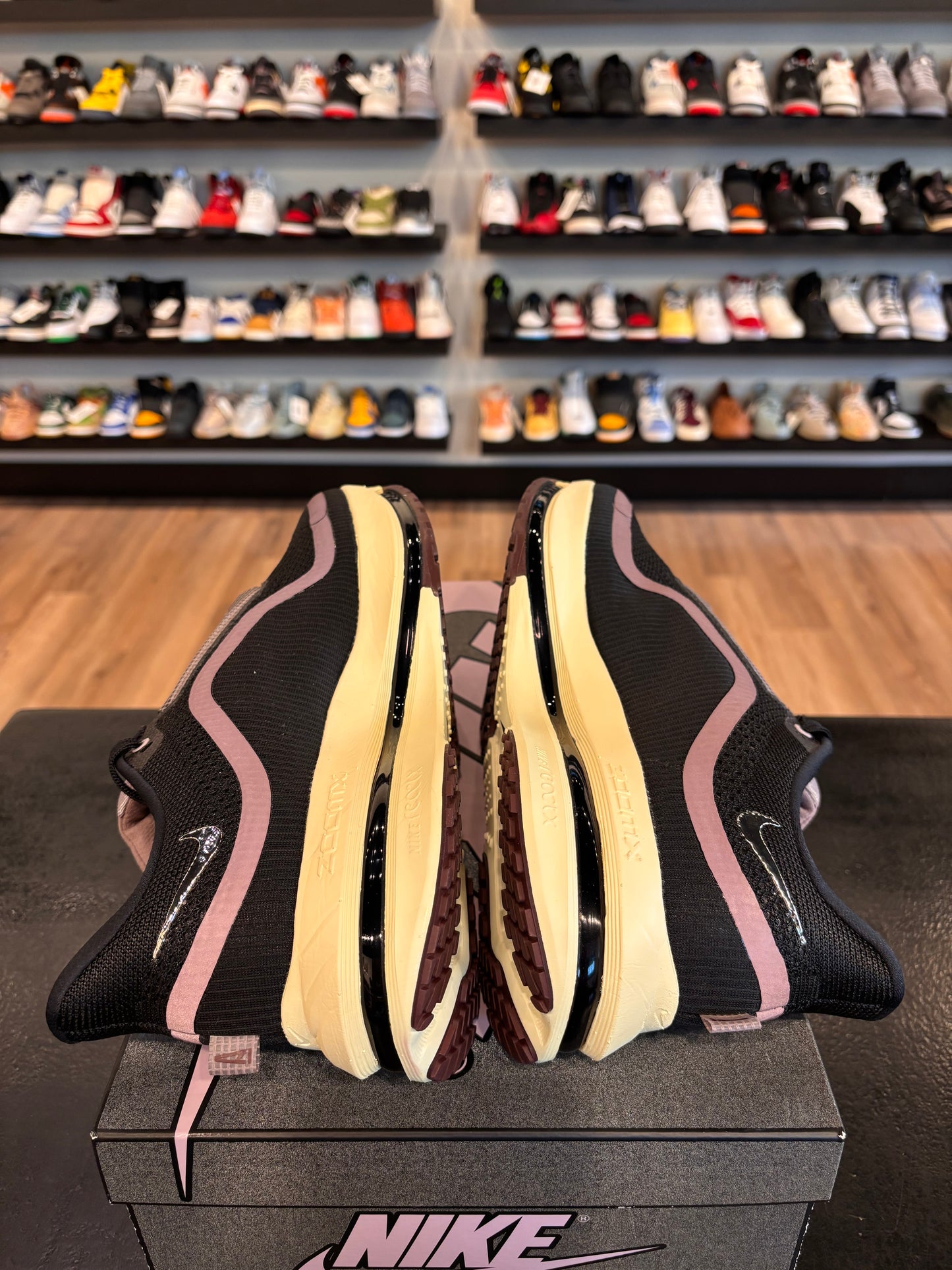 Nike Pegasus Premium A Ma Maniere Burgundy Size 10.5 Brand New