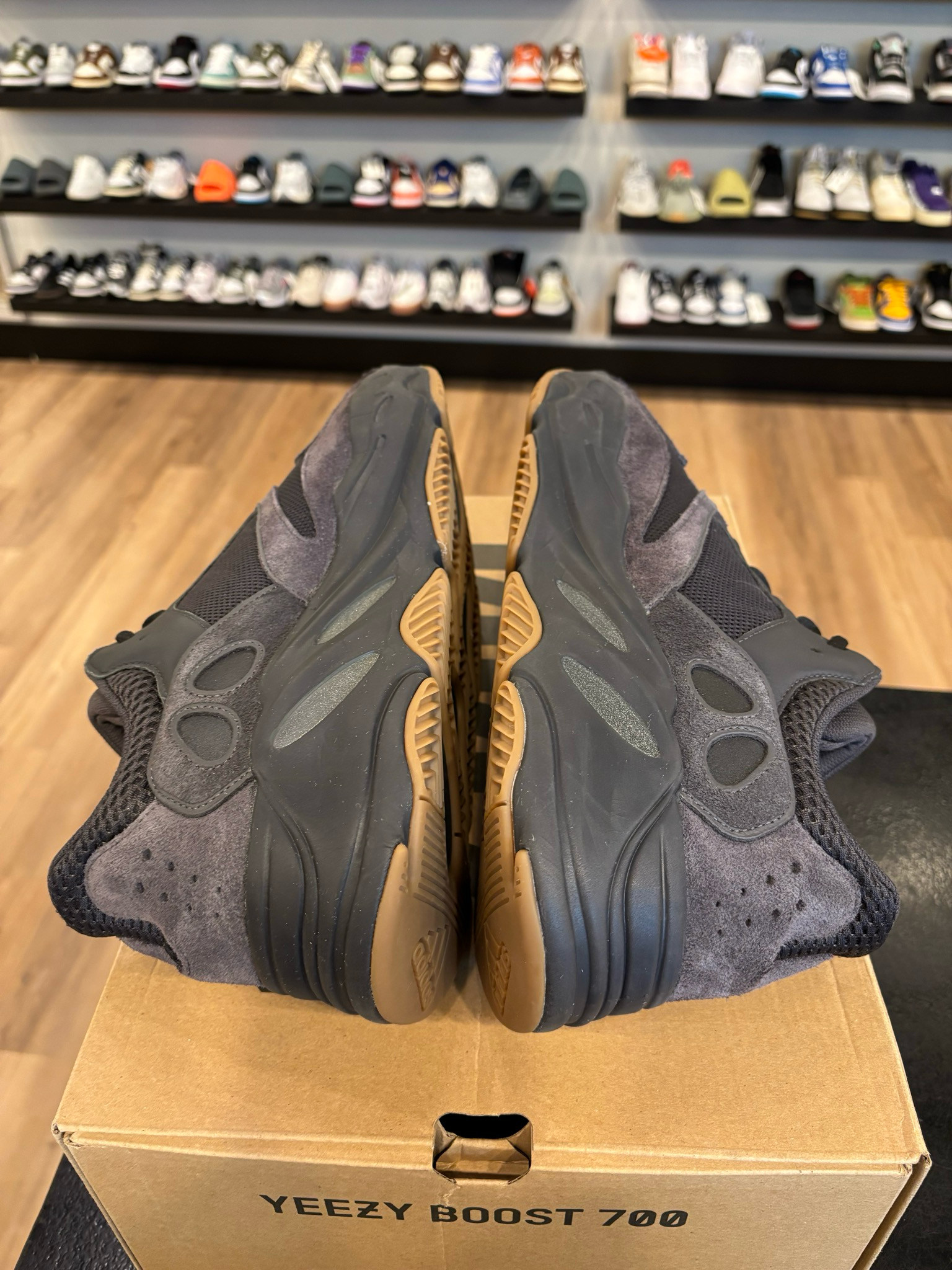 Yeezy 700 Utility Black Size 13 Pre-Owned