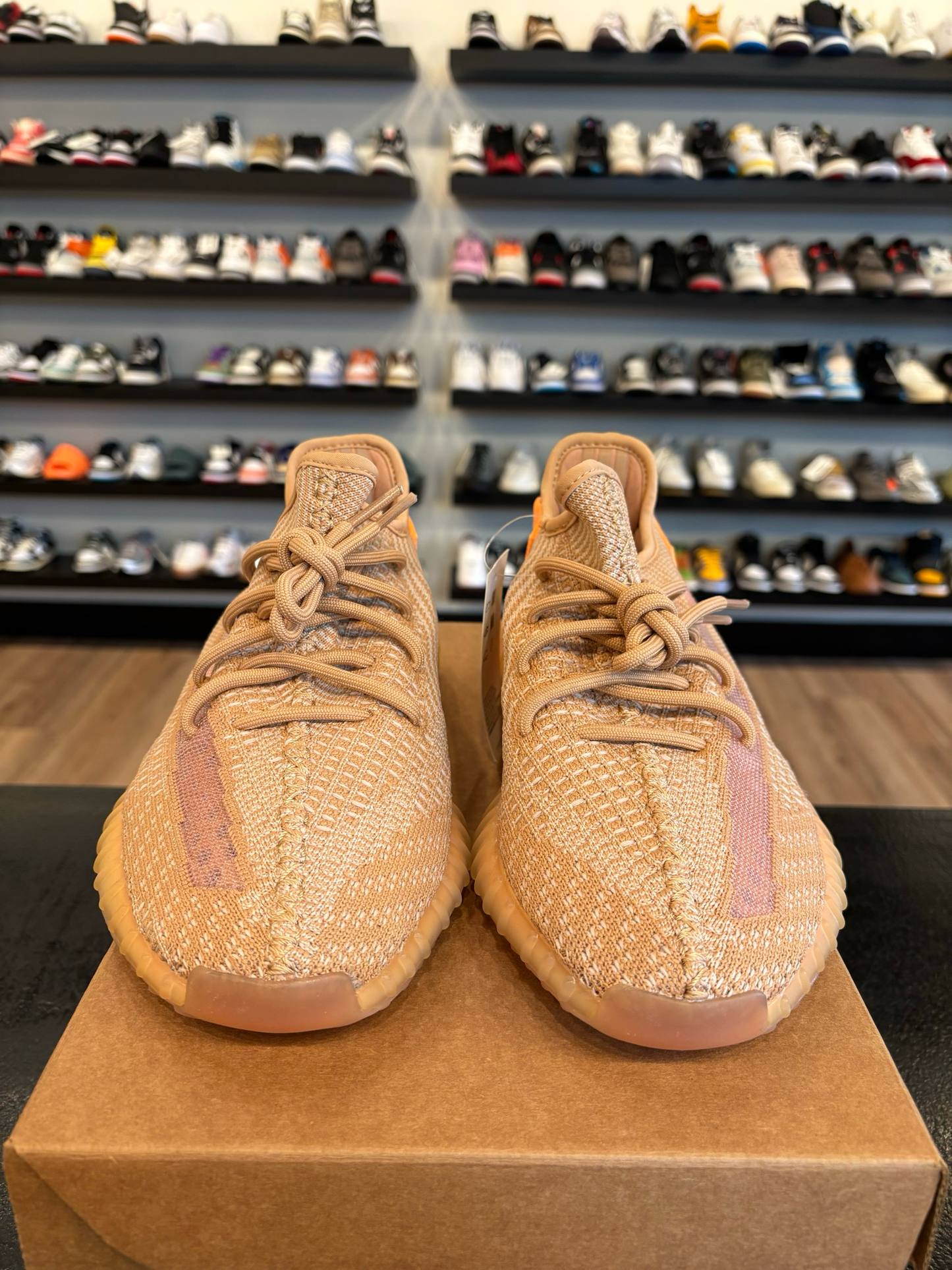 Yeezy 350 V2 Clay Size 8.5 Brand New (No Box)