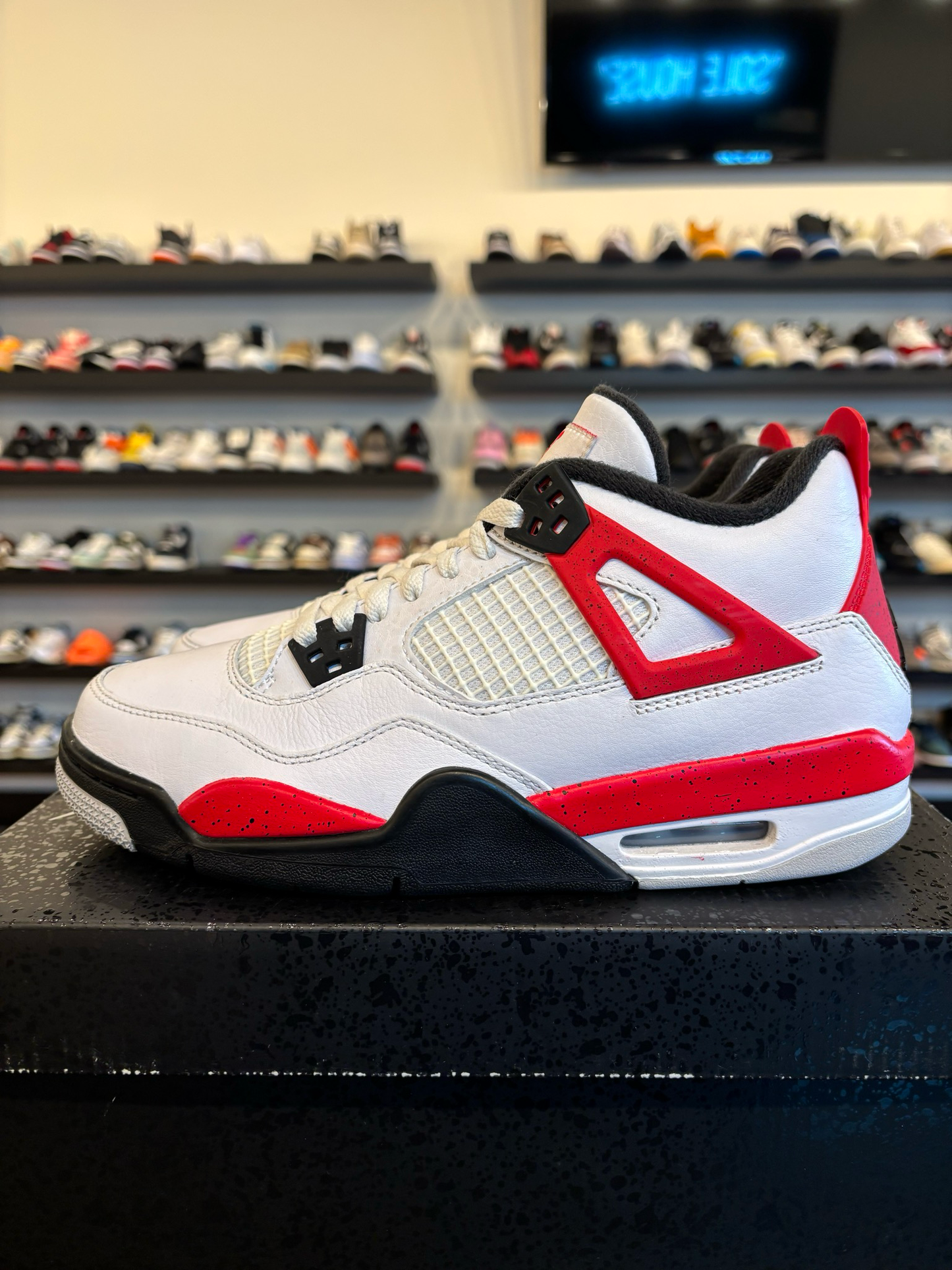 Jordan 4 Red Cement Size 7Y (8.5W) Pre-Owned