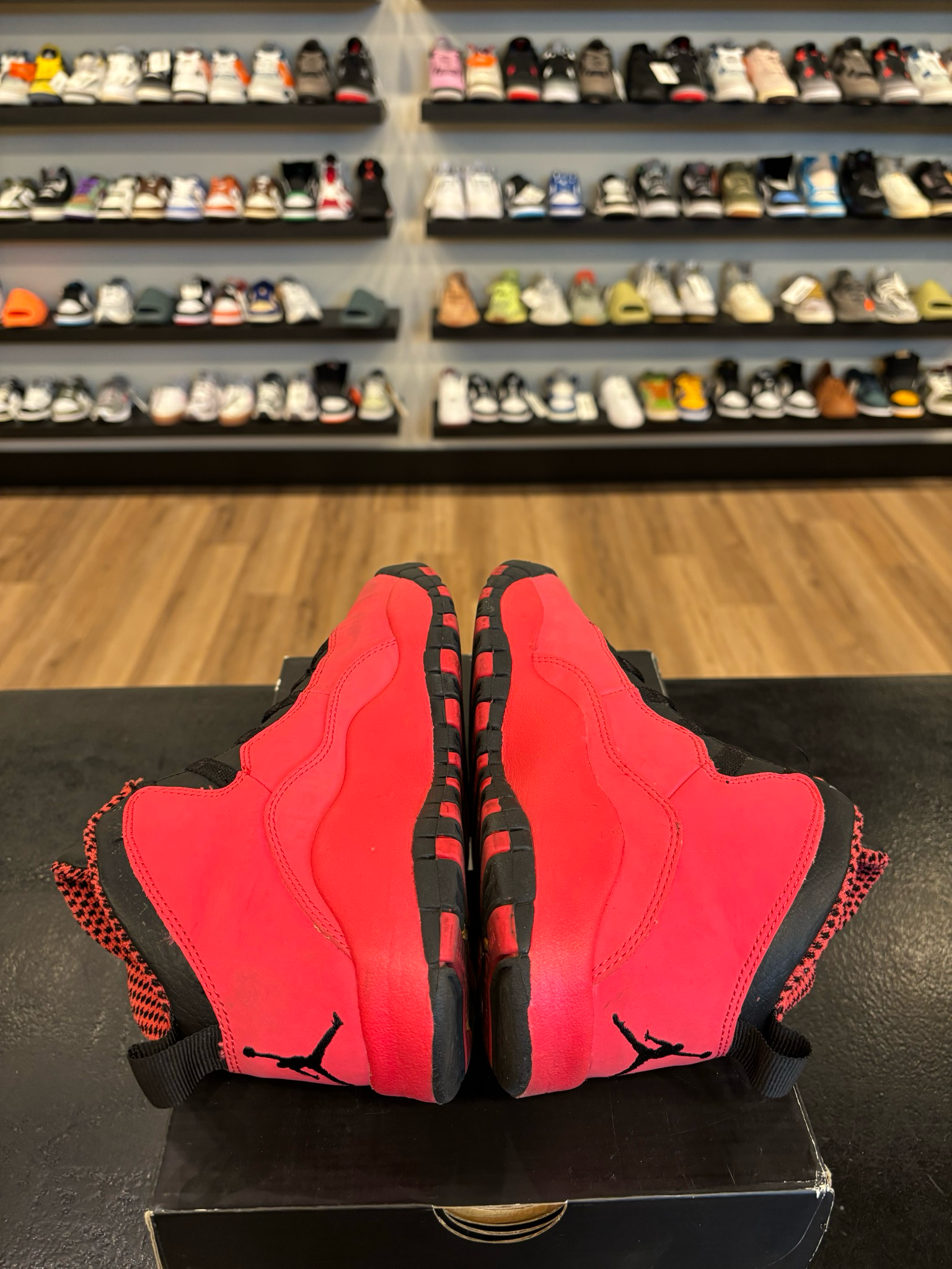 Jordan 10 Fusion Red Size 5.5Y (7W) Pre-Owned