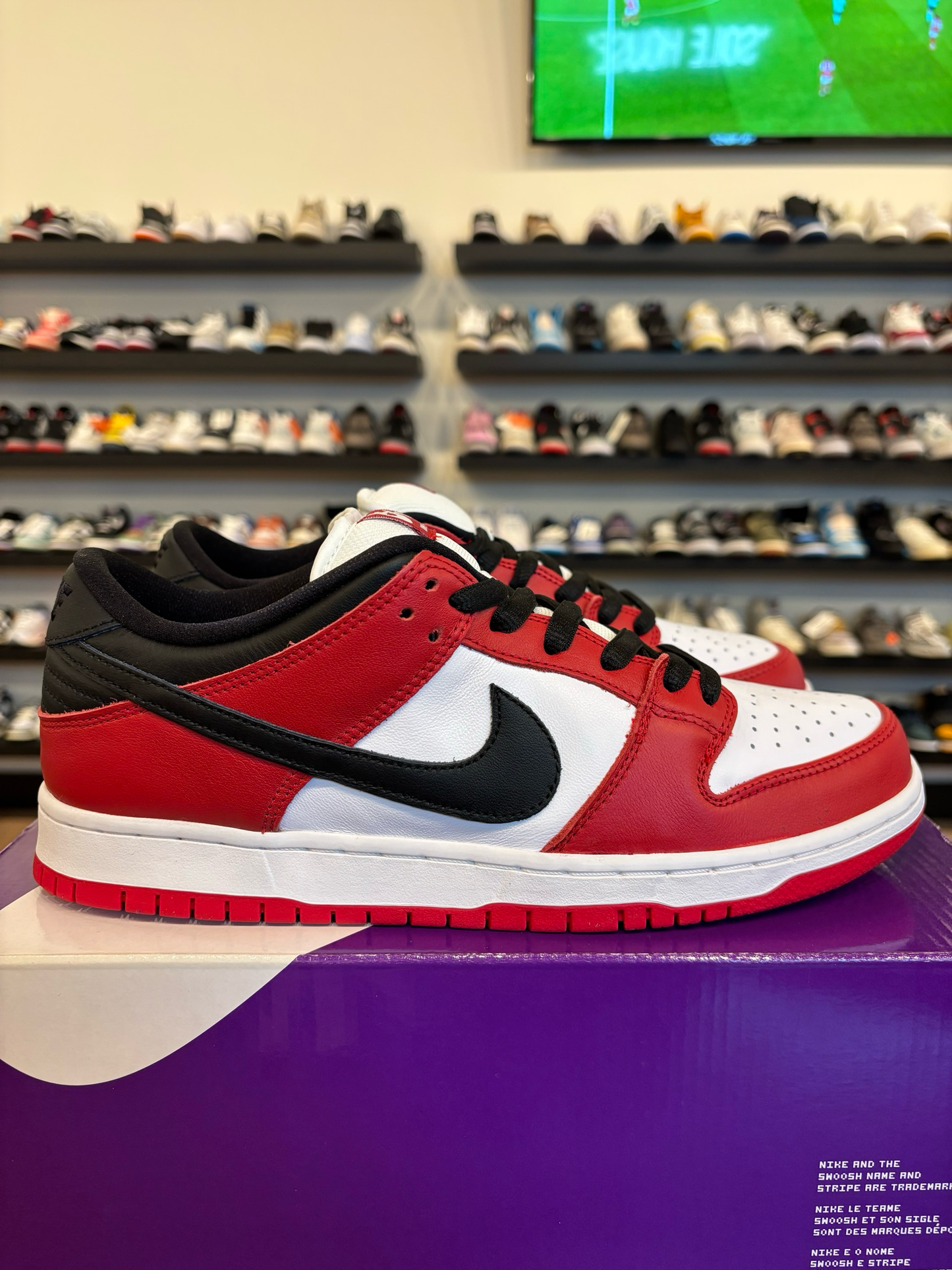 Nike SB Dunk Low Chicago J-Pack Size 10 Brand New