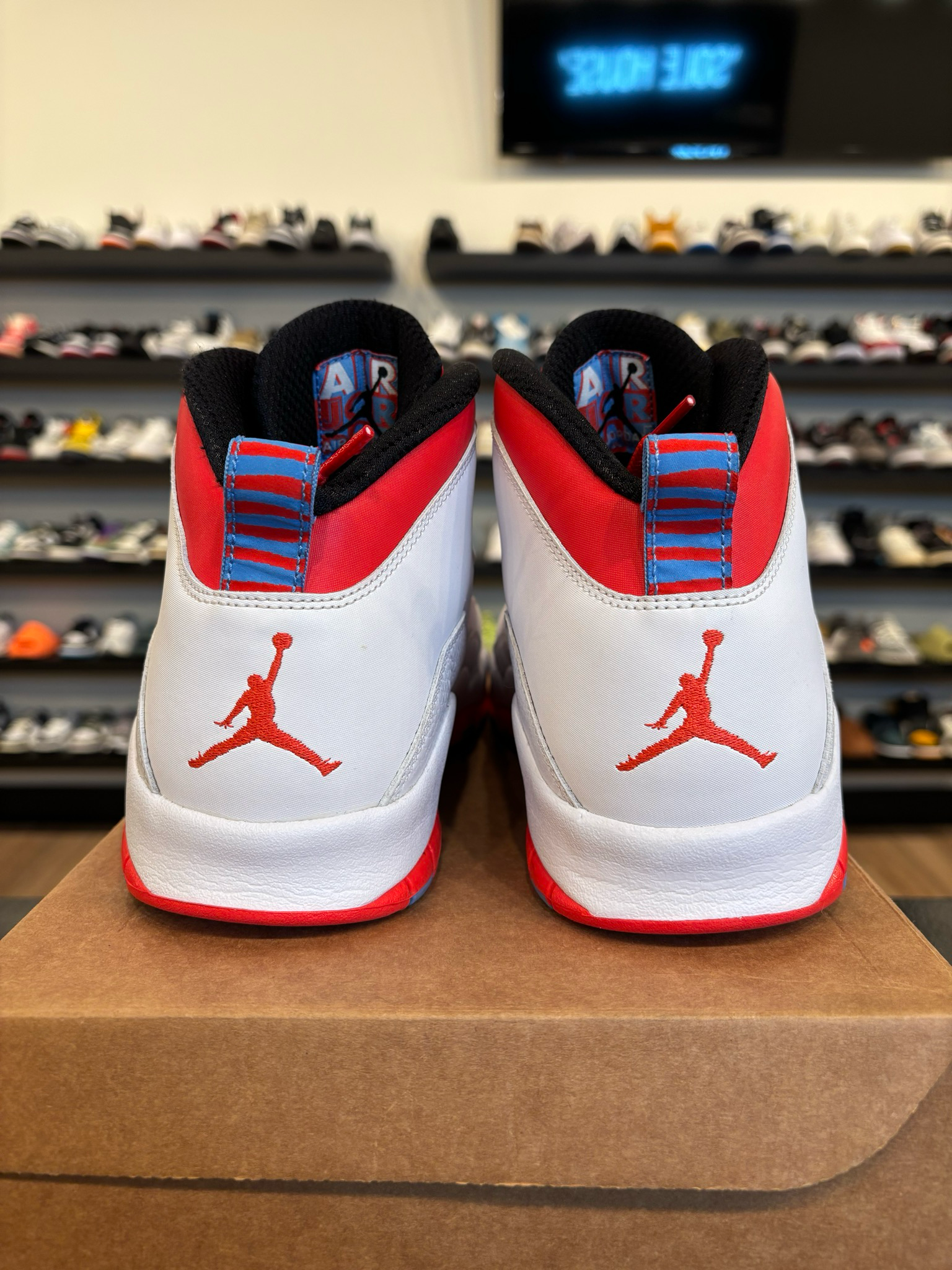 Jordan 10 Chicago Flag Size 11 Pre-Owned (No Box)