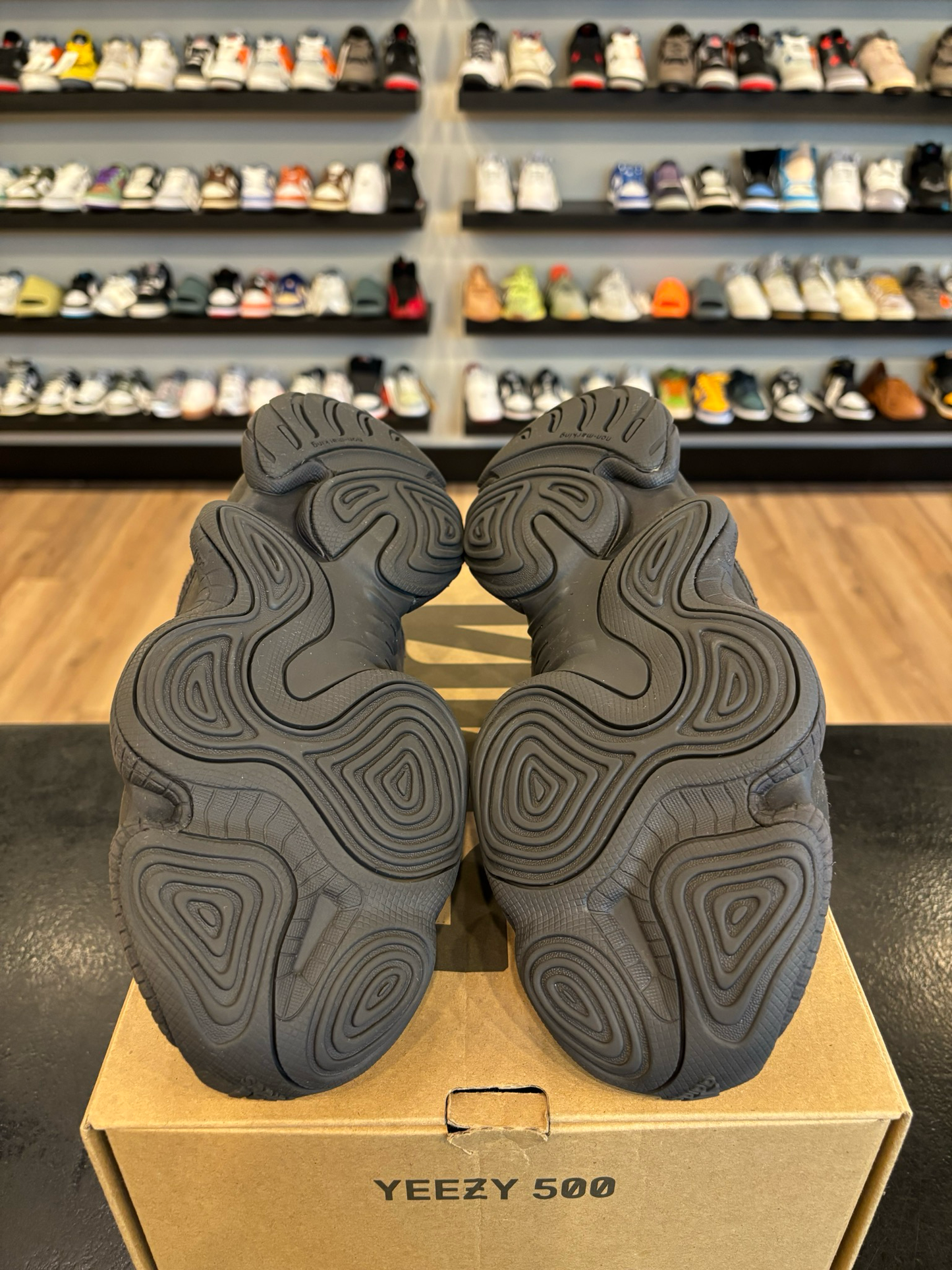 Yeezy 500 Utility Black Size 7.5 Pre-Owned