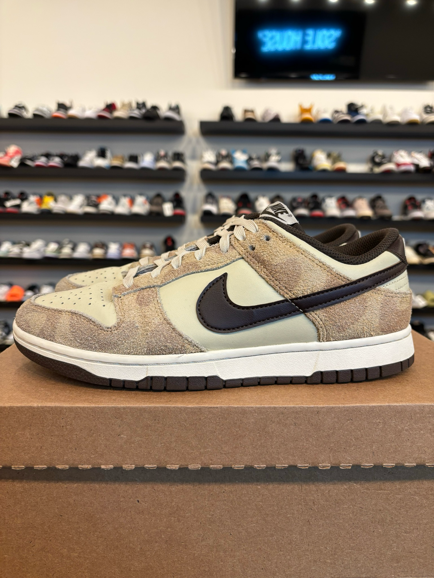 Nike Dunk Low Cheetah Size 8.5 Pre-Owned (No Box)