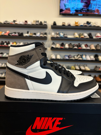 Jordan 1 Mocha Size 9 Pre-Owned