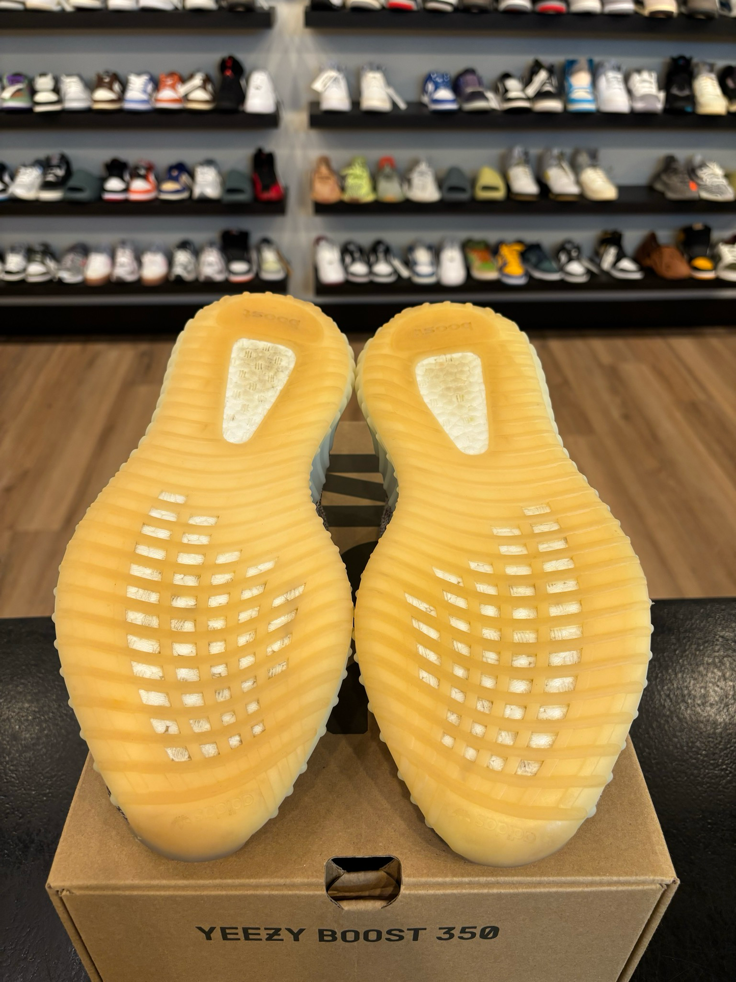 Yeezy 350 V2 Zyon Size 10 Pre-Owned