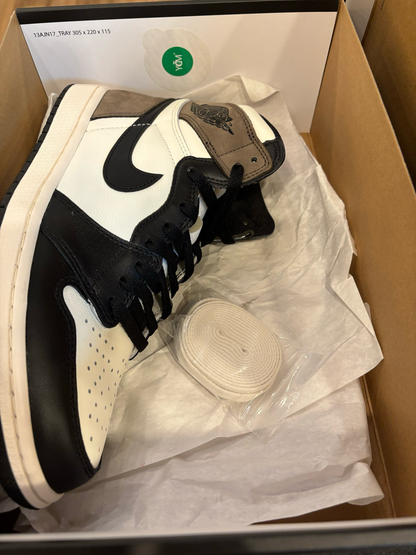 Jordan 1 Mocha Size 9 Pre-Owned
