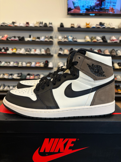 Jordan 1 Mocha Size 9 Pre-Owned