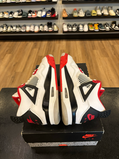 Jordan 4 Fire Red Size 6.5Y (8W) Pre-Owned