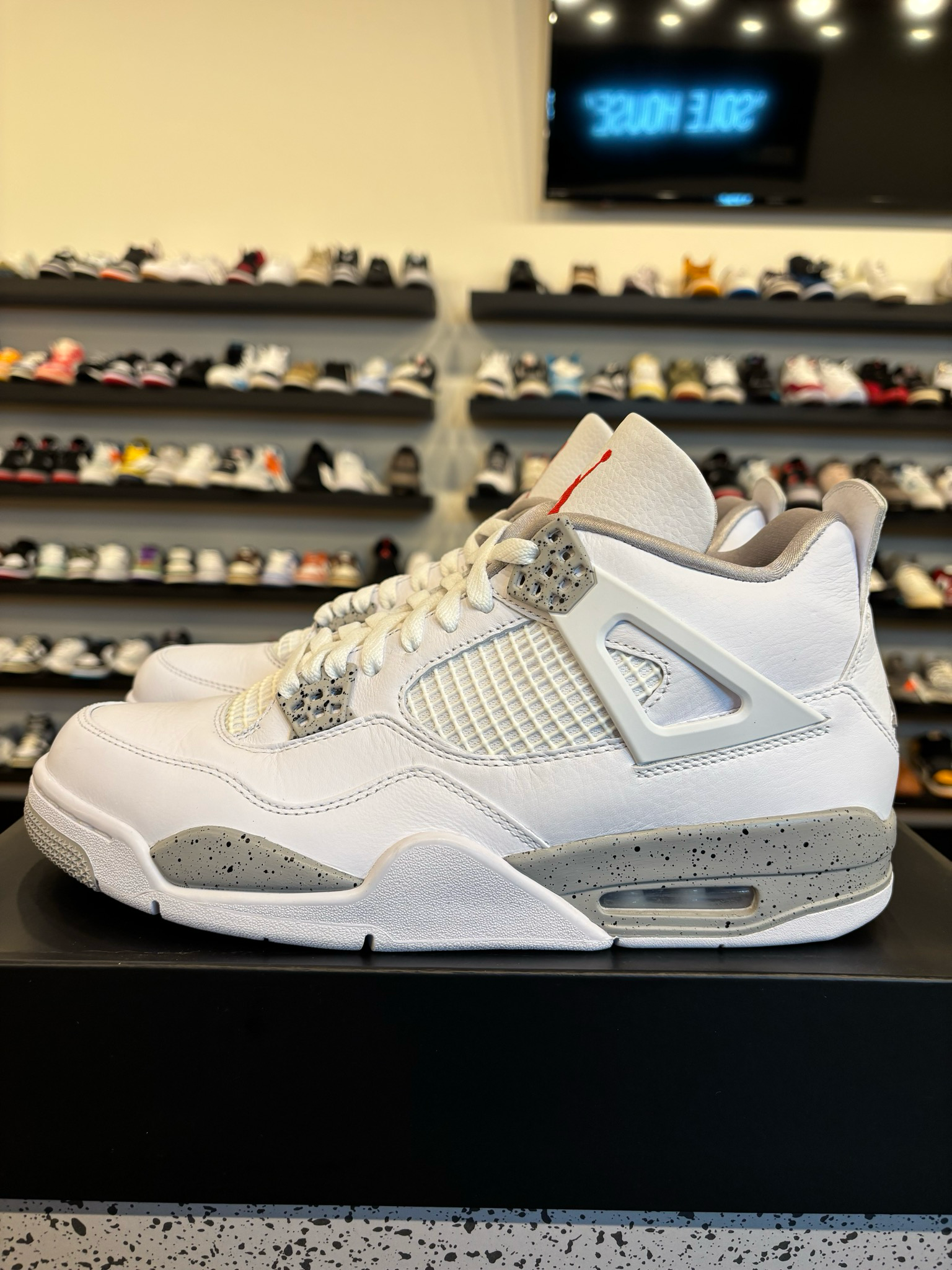 Jordan 4 White Oreo Size 10.5 Brand New (Replacement Box)