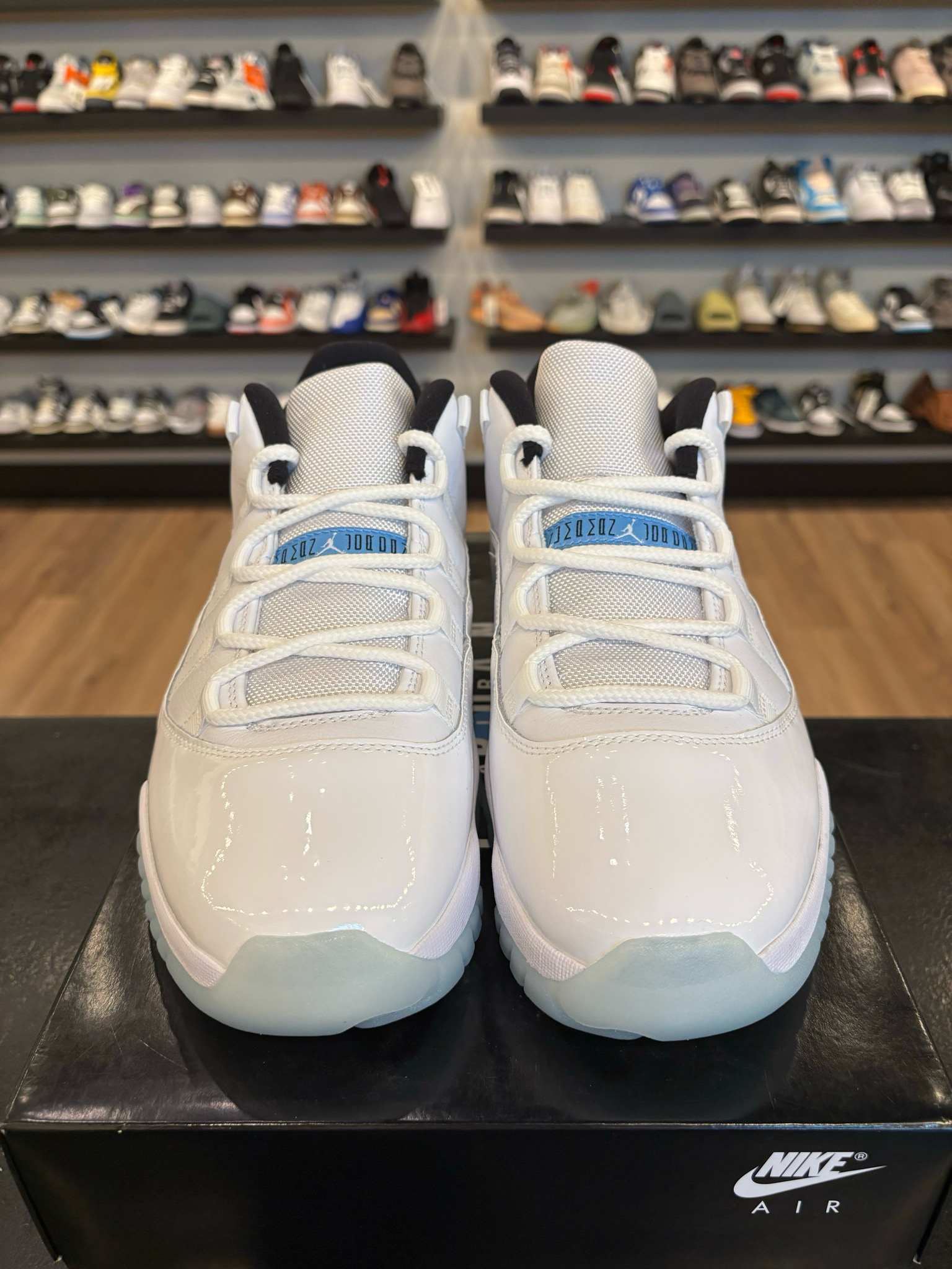 Jordan 11 Low Legend Blue 2021 Size 11 Brand New