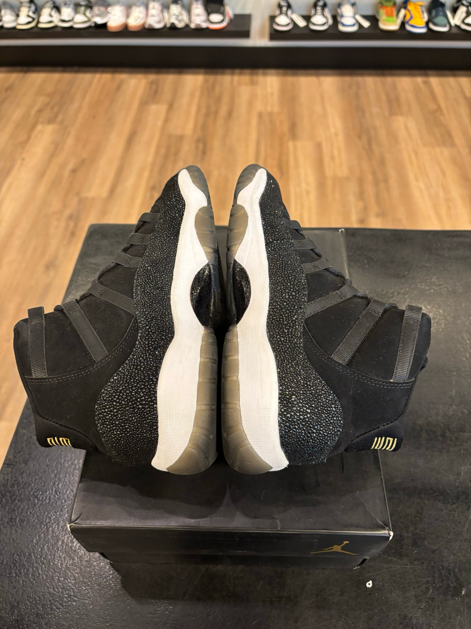 Jordan 11 Heiress Size 5.5Y (7W) Pre-Owned