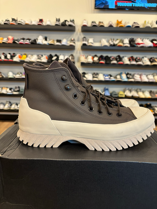 Converse Chuck Taylor Lugged Boot Size 8 Pre-Owned