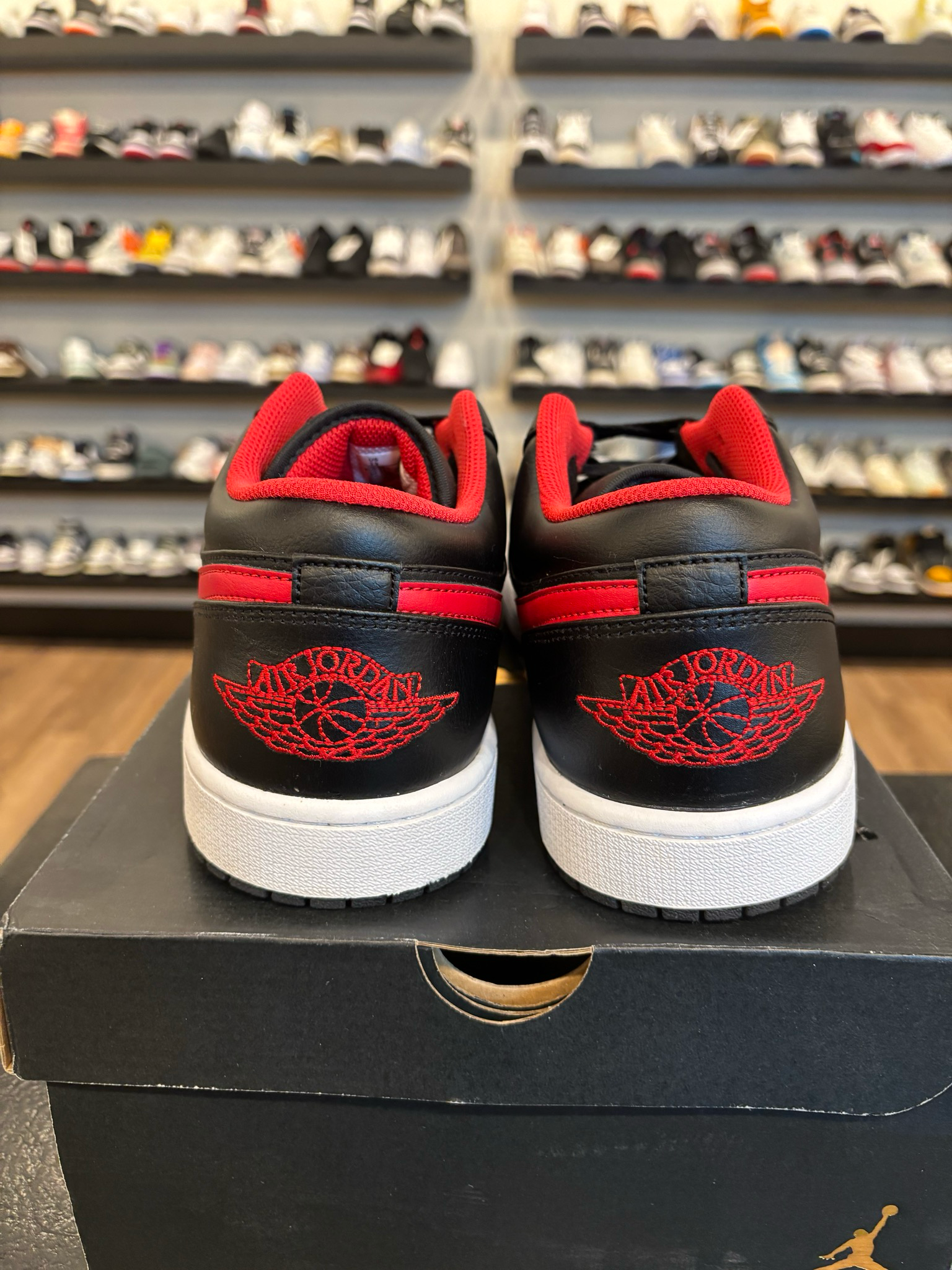 Jordan 1 Low White Toe Size 13 Pre-Owned