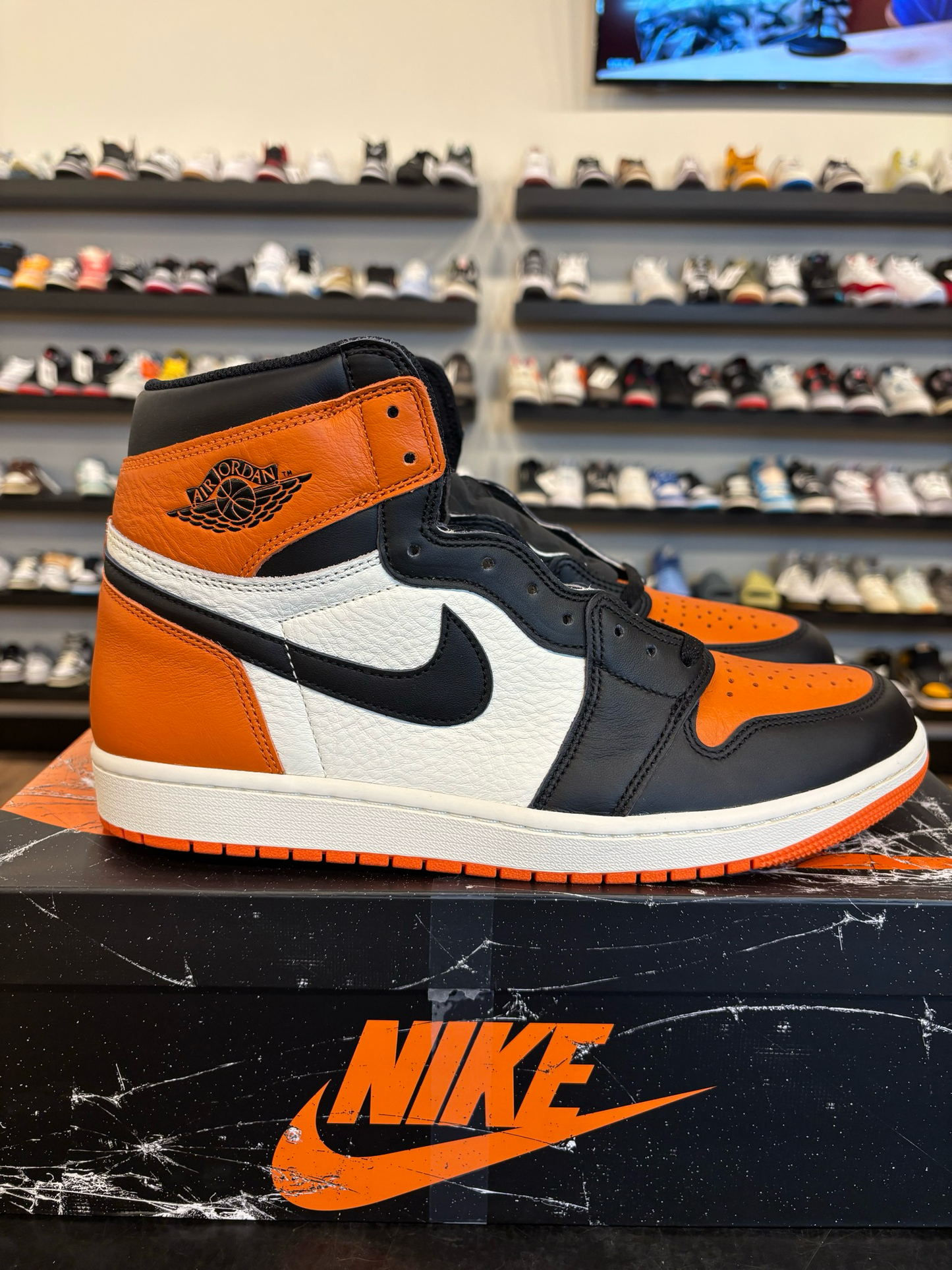 Jordan 1 Shattered Backboard 2025 Size 13 Brand New (B)