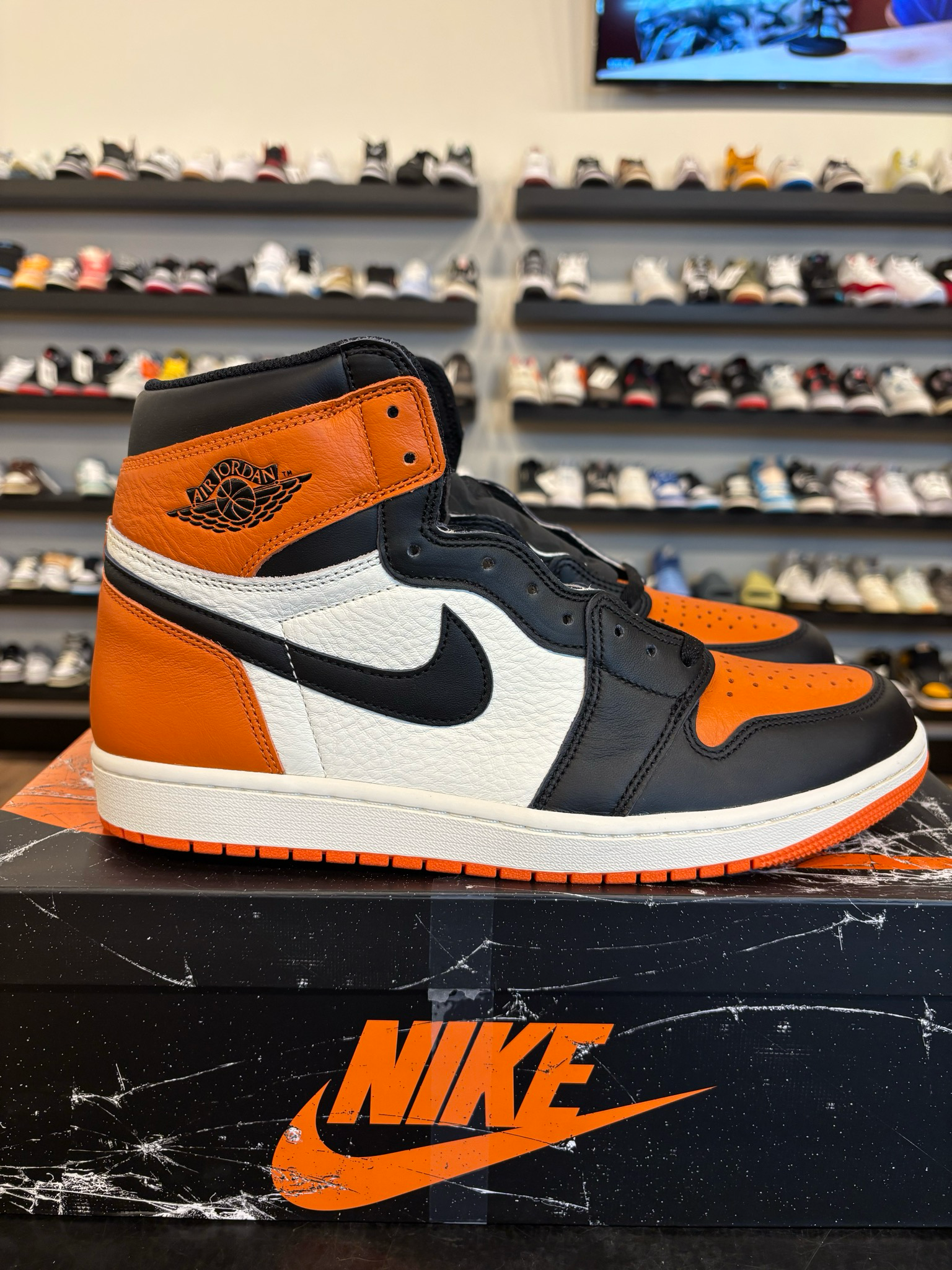 Jordan 1 Shattered Backboard 2025 Size 13 Brand New (B)