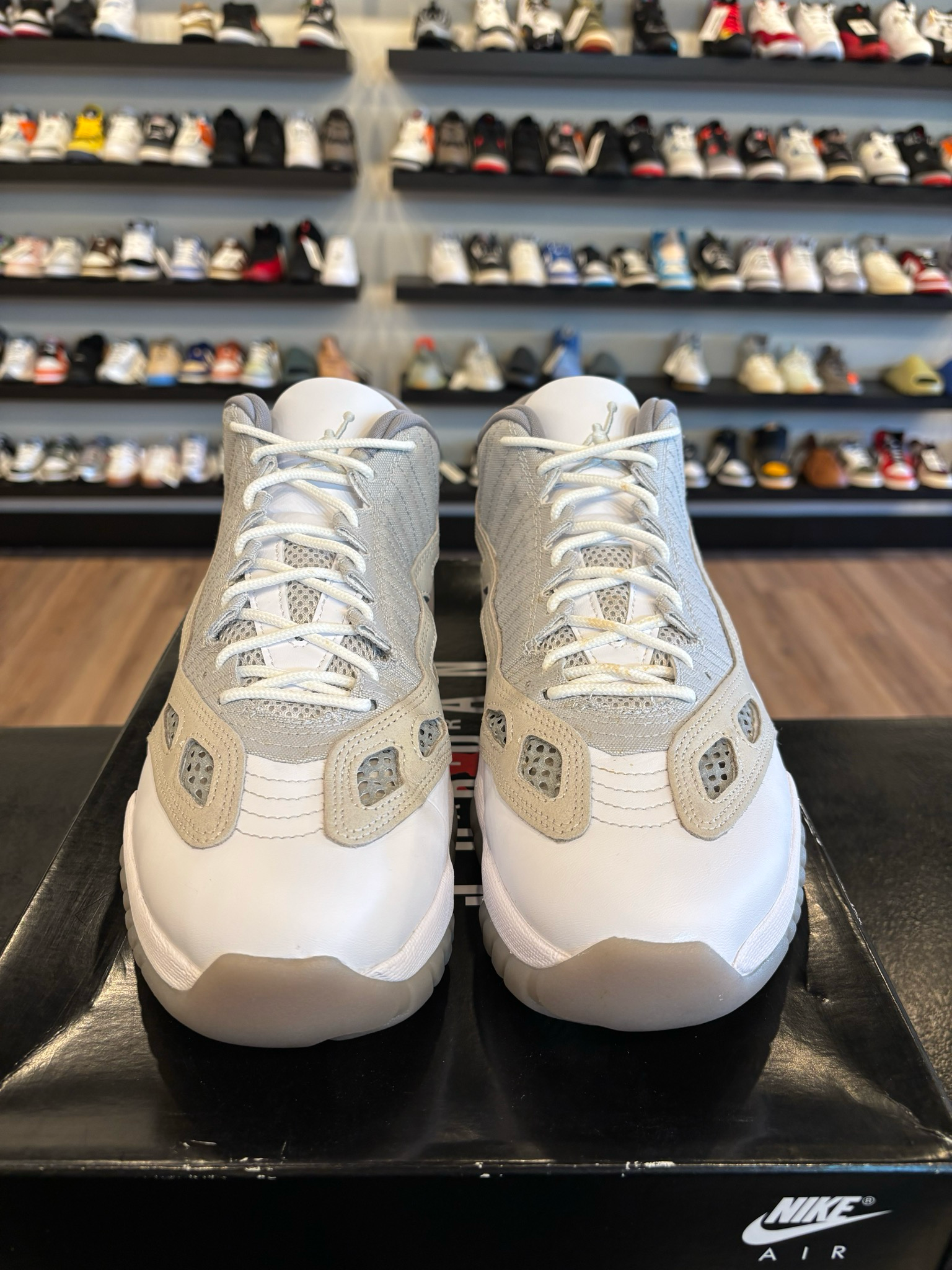 Jordan 11 Low IE Orewood Brown Size 12 Pre-Owned