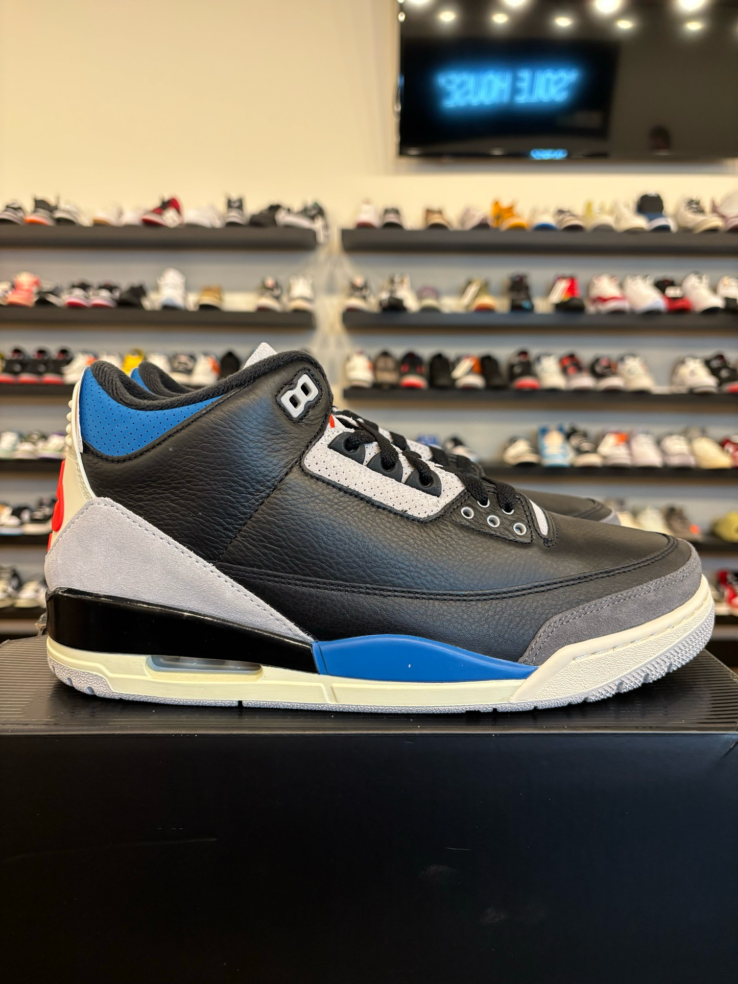 Jordan 3 Rare Air Size 10 Brand New (A)