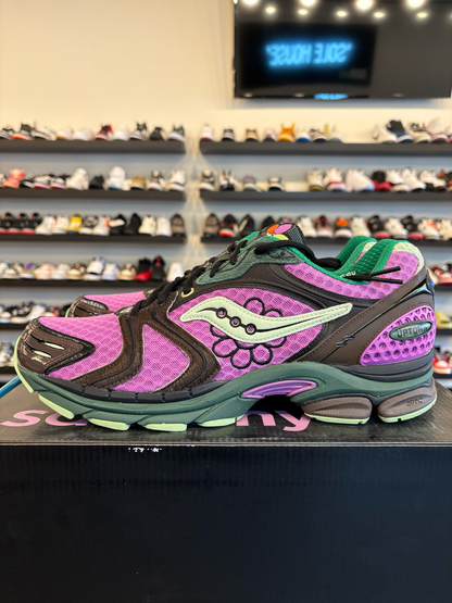 Saucony ProGrid Triumph 4 Uptown Perilla Size 13 Brand New