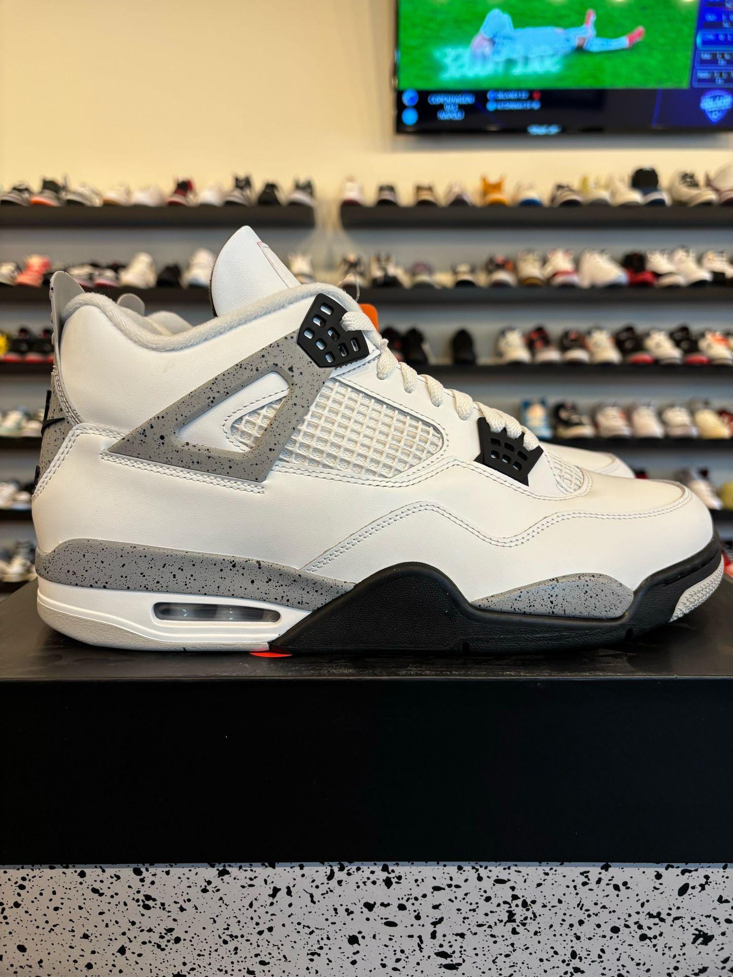 Jordan 4 White Cement 2025 Size 13 Brand New (B)