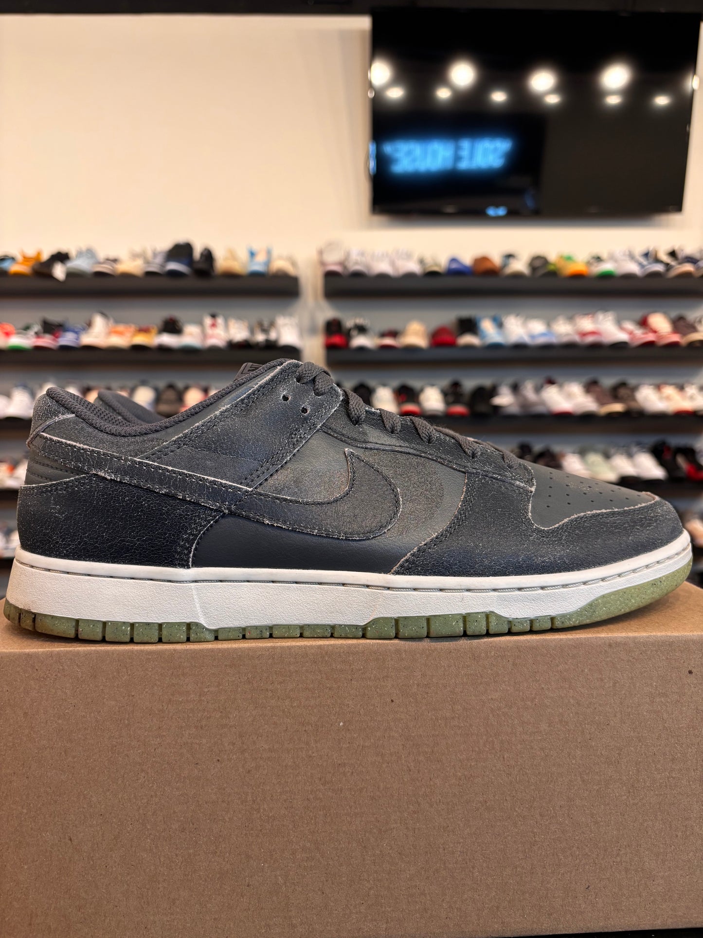 Nike Dunk Low Halloween Size 12 Pre-Owned (No Box)