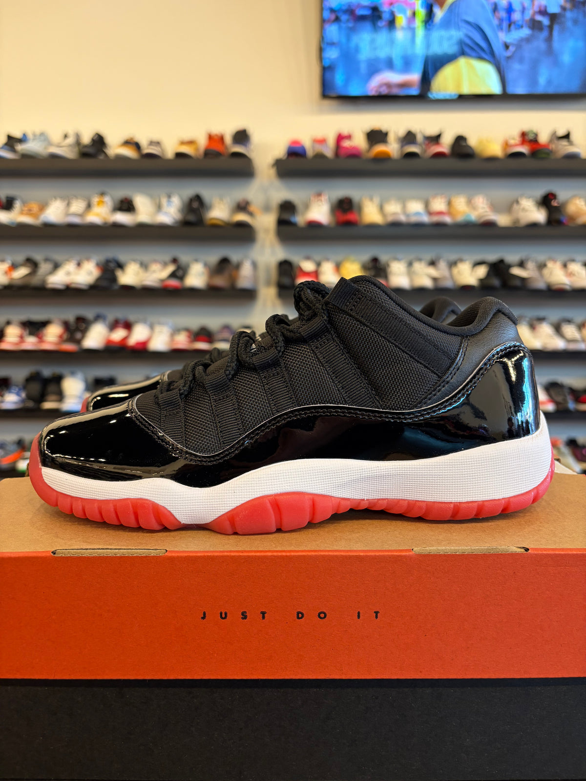 Jordan 11 Low Bred 2025 Size 7Y Brand New